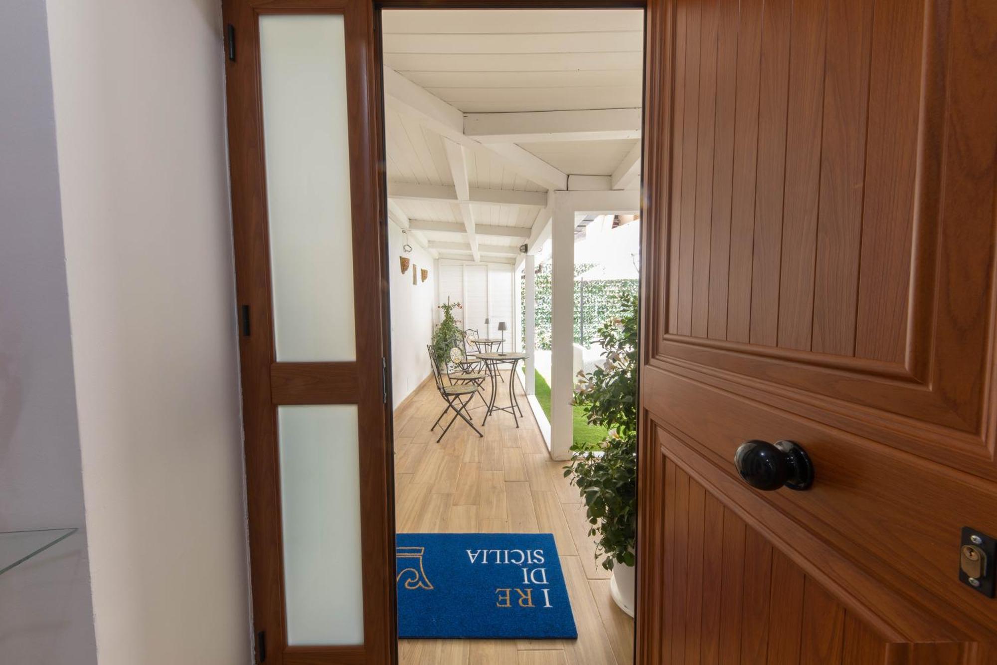I Re Di Sicilia 2 Apartment Palermo Exterior photo